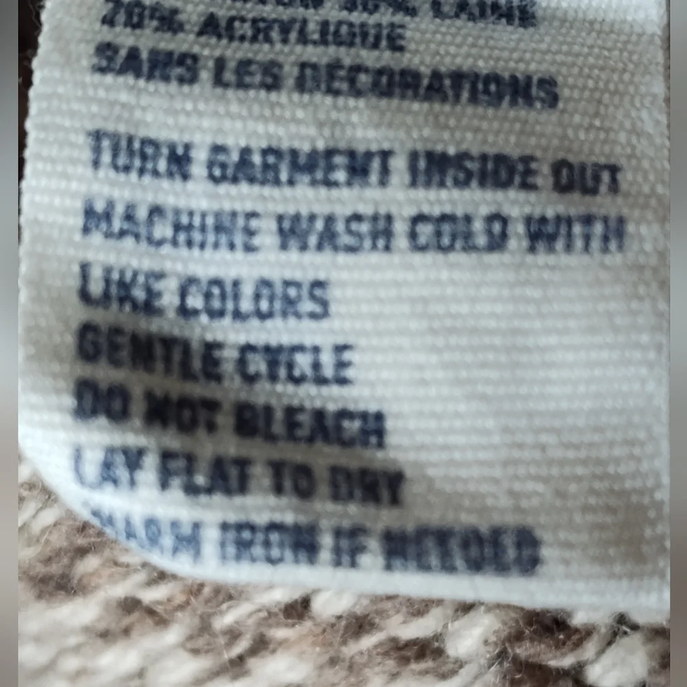 American Eagle Outfitters Men's Brown & Cream Crewneck Sweater | Medium - Picture 7 of 7